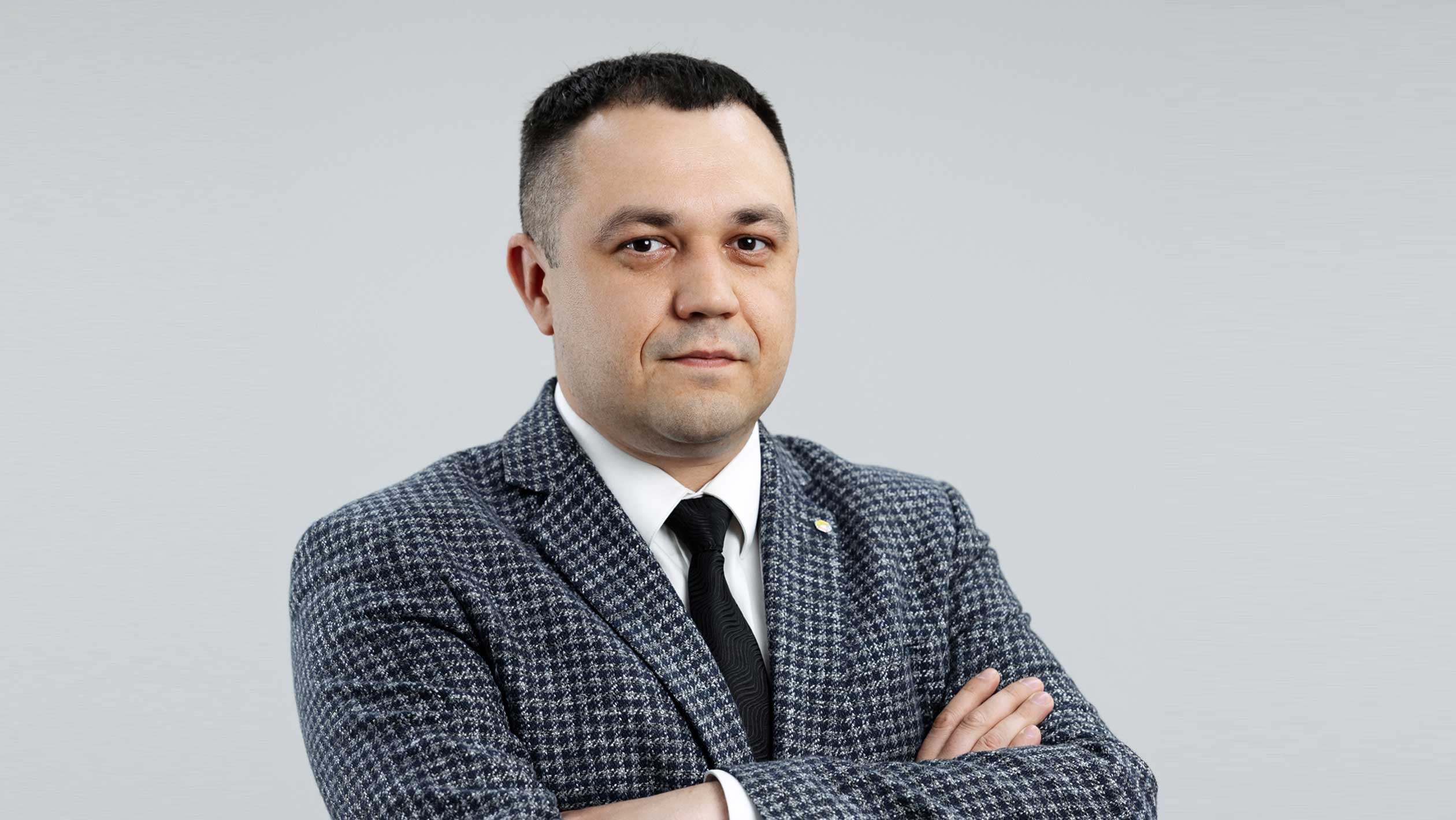 Раиль Фатхутдинов, коммерческий директор ГК «Умные решения» Раиль Фатхутдинов, коммерческий директор ГК «Умные решения»