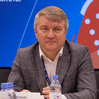 Илья Холкин