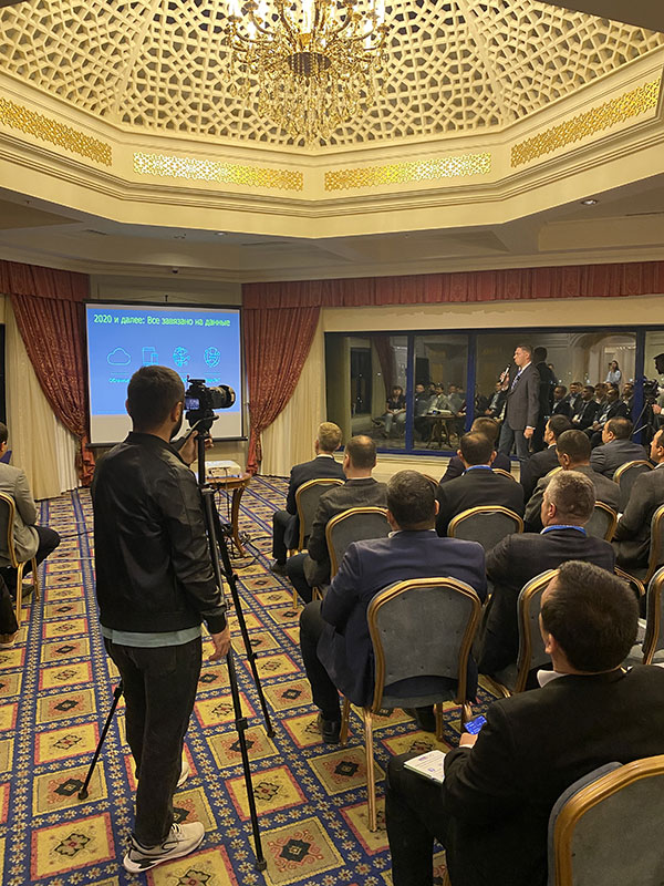 Встреча клуба «Топ-100 ИТ-лидеров» в Ташкенте