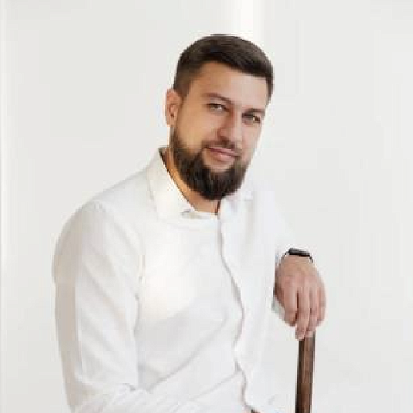 Сергей Богданов